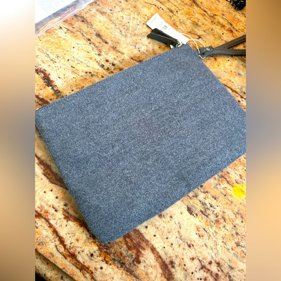 Ny&Co New Wristlet Pearl Accents Gray Wool Material Zipper Pouch - Picture 3 of 7